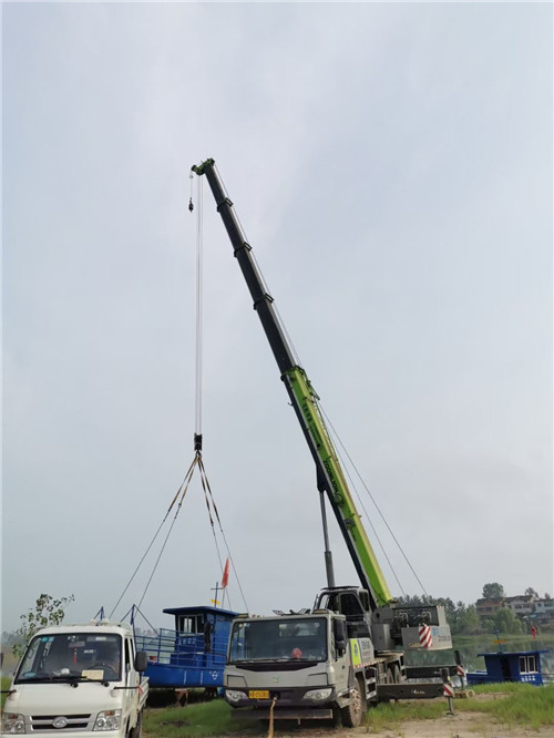 湖州市桥梁建设吊装案例